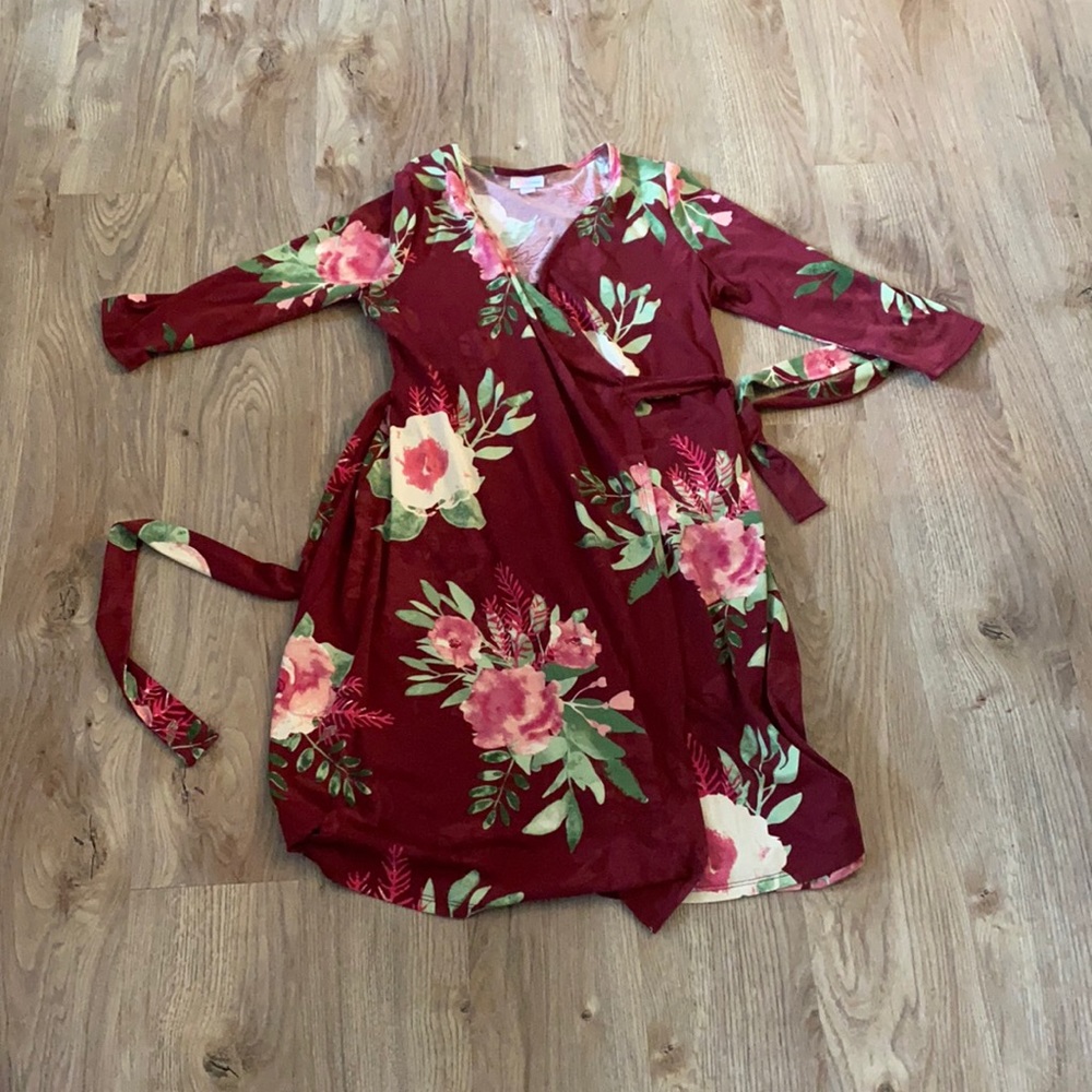 Lularoe wrap dress